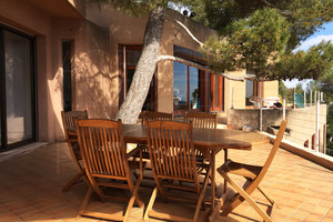 собственности ноги в воде на мысе Бенат