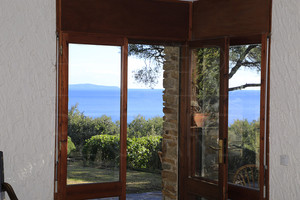 недвижимость с видом на море в Гау-Бенат