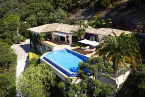 Villa with sea view in Rayol Canadel