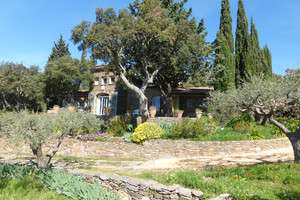 Недвижимость панорамный вид на море lavandou 