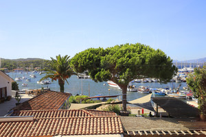 apartment with sea view in Porquerolles
