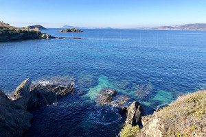 Вилла на продажу в Giens с доступом к морю