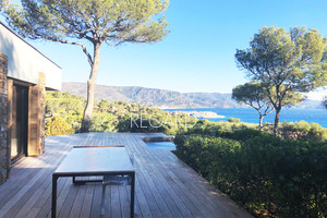 виллы с видом на море для продажи в Гау Бенат 