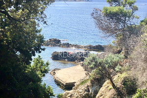 Недвижимость с видом на море для продажи в Giens