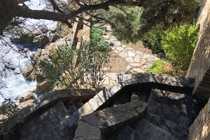 собственности ноги в воде в Lavandou