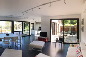 Вилла с видом на море в Гау-Бенат 