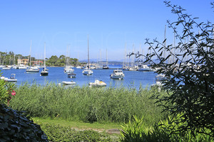 waterfront apartment for sale in Porquerolles 