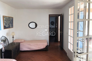 Вилла с видом на море на мысе Бенат