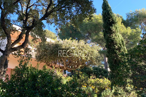 Вилла с видом на море в кейсе Бенат