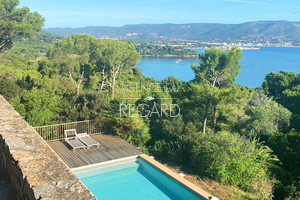 Вид на море с видом на море в отеле Property wit в Кап-Бенат