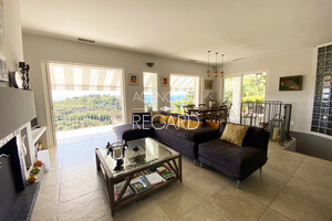 Вид на море в Райол-Ханадель