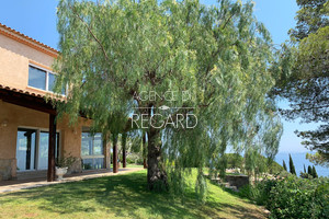 Вид на море с видом на недвижимость в Каркиранне