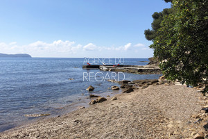 Вид на море с видом на недвижимость в Каркиранне