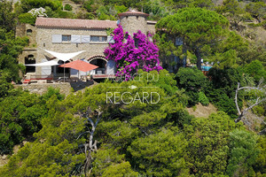 недвижимость на берегу моря в Кап Бенат