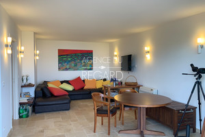 дом с видом на море в Гау-Бенат