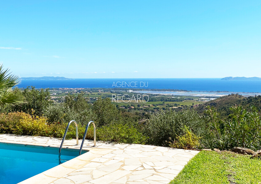 La Londe, 2 гектара с прекрасным видом на море...