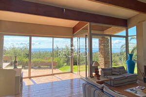 недвижимость с видом на море в Ла Лонд-ле-Мор