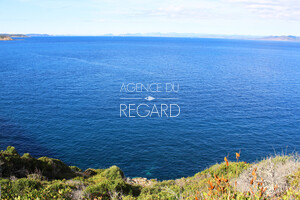 Недвижимость с видом на море на Иль-дю-Леван