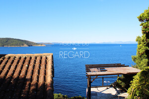   Недвижимость с видом на море на Иль-дю-Леван