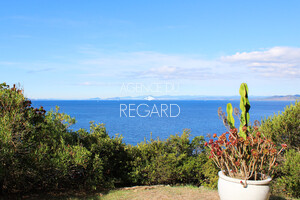   Недвижимость с видом на море на Иль-дю-Леван