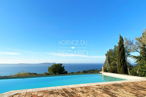 недвижимость с видом на море в Йере