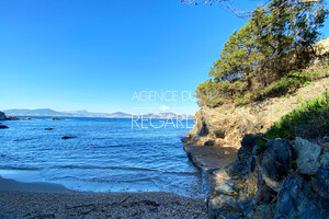 Недвижимость с видом на море в Giens