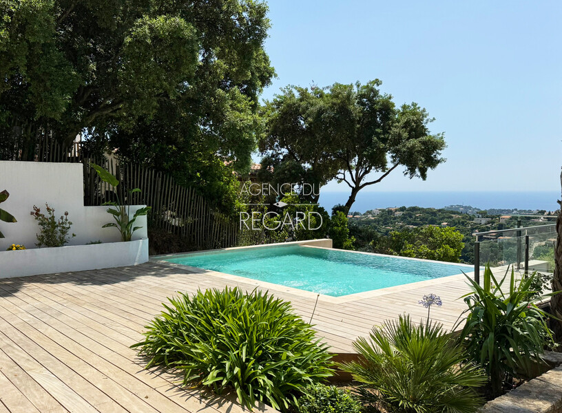 Cavalaire with sea view