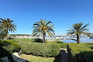 apartment with sea view in Porquerolles