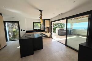 property with sea view in Cavalaire