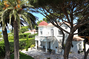 property with sea view in Giens