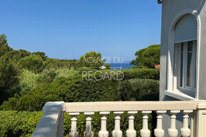 property with sea view in Giens