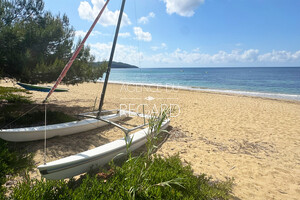 property with sea view in La-Croix-Valmer