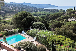 property with sea view in La Croix-Valmer