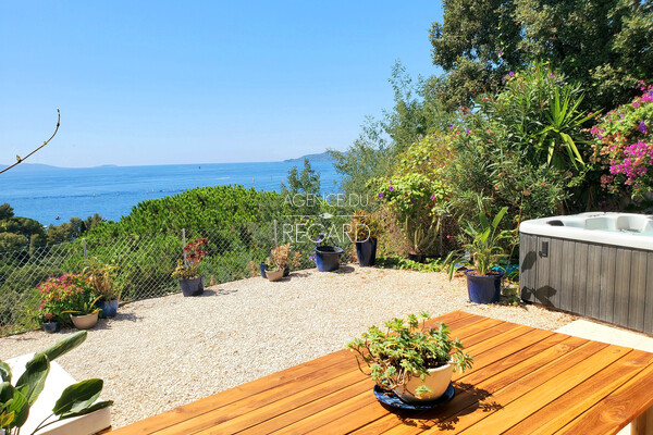 Apartment with sea view in Le Lavandou