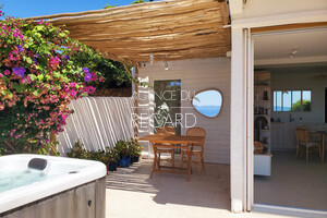 apartment with sea view in Le Lavandou