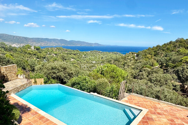 Property with sea view in Gaou Bnat