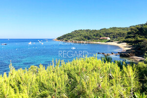 property with sea view in Gaou B�nat