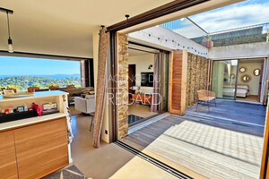 property with sea view in Gaou B�nat