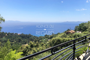 недвижимость с видом на море в Райол Канадель