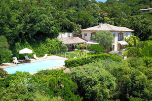 недвижимость с видом на море в Райол Канадель