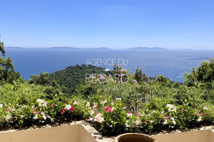 недвижимость с видом на море в Райол Канадель