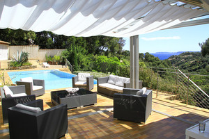 Отель с видом на море на мысе Бенат