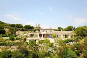 недвижимость с видом на море в Райол Канадель 