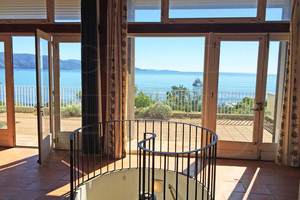 вилла ноги в воде в Гау Бенат