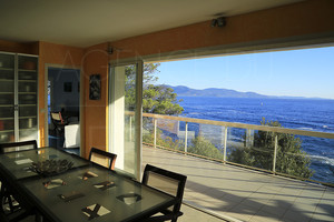 Вид на море Виллы на мысе Бенат