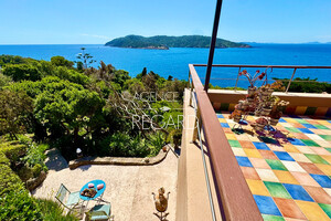 property with sea view in Levant island